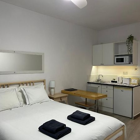 Engineer Lane House Hotel Гибралтар Екстериор снимка