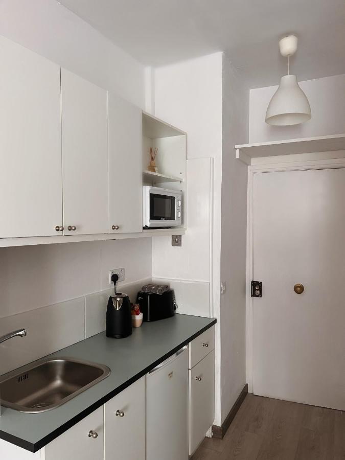 Engineer Lane House Hotel Гибралтар Екстериор снимка